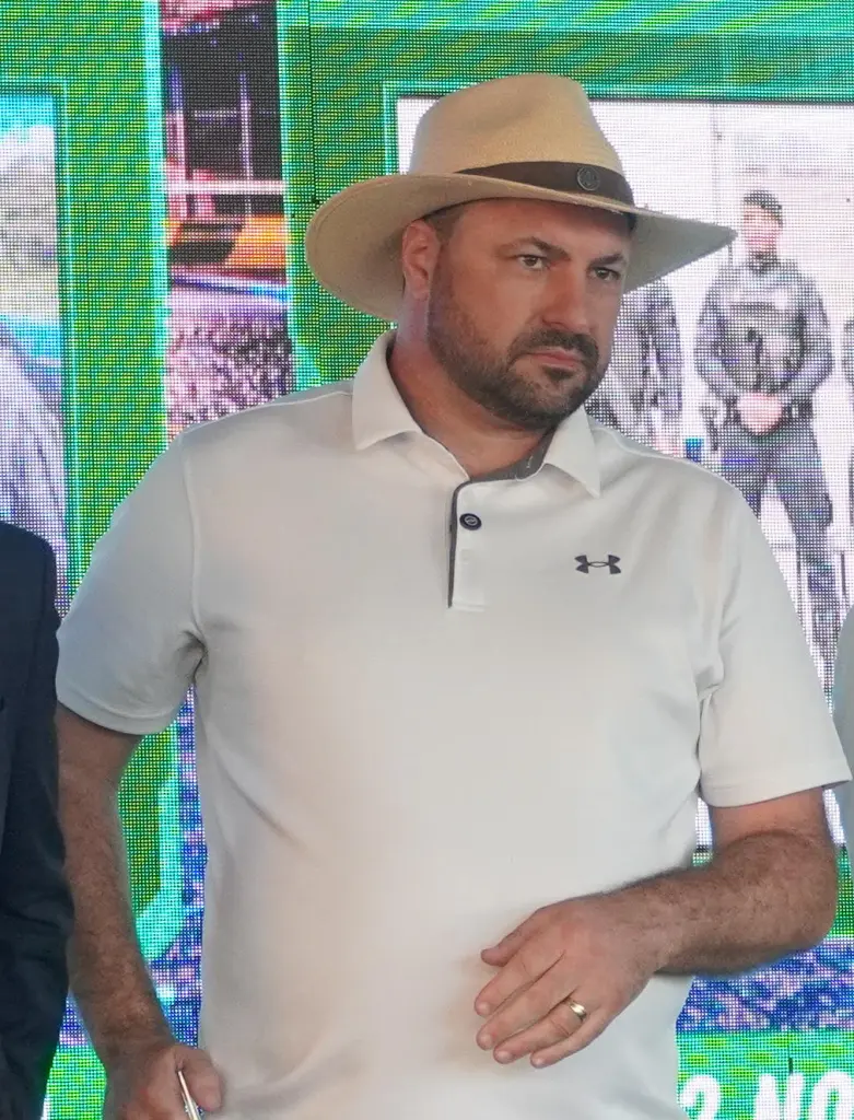 “Isso mostra a força que tem a administração pública, de poder estar entregando esse resultado para a população, que são viaturas, novos equipamentos, esse reforço na Guarda Municipal”, ressalta o deputado federal Geraldo Mendes (Foto: Folha do Litoral News)