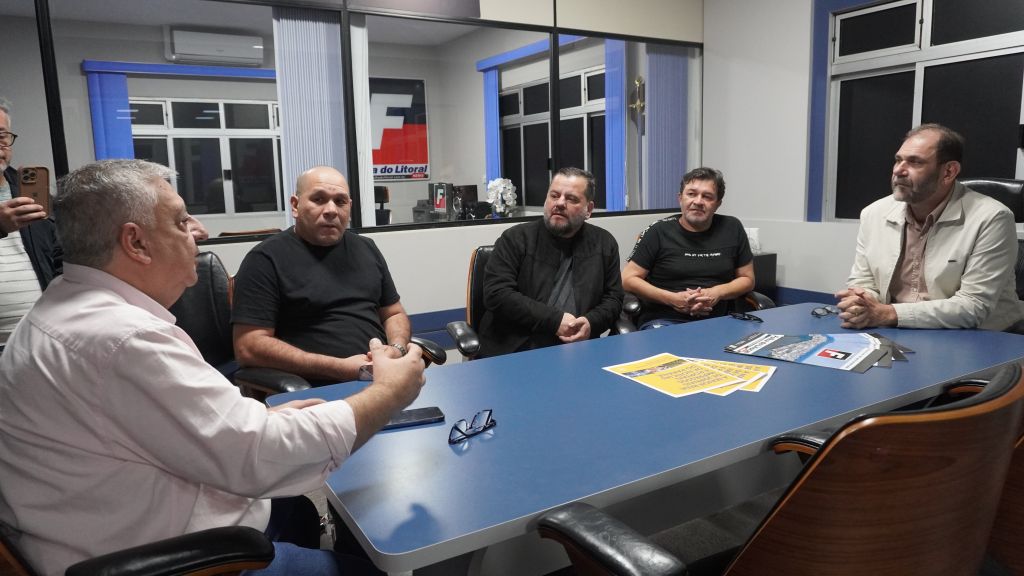 Mário Verri destaca esporte, inclusão social e fortalecimento político durante visita a Paranaguá 2 Mário Verri visitou a Folha do Litoral News e foi recebido pelo diretor empresarial Antônio Saad Gebran Sobrinho