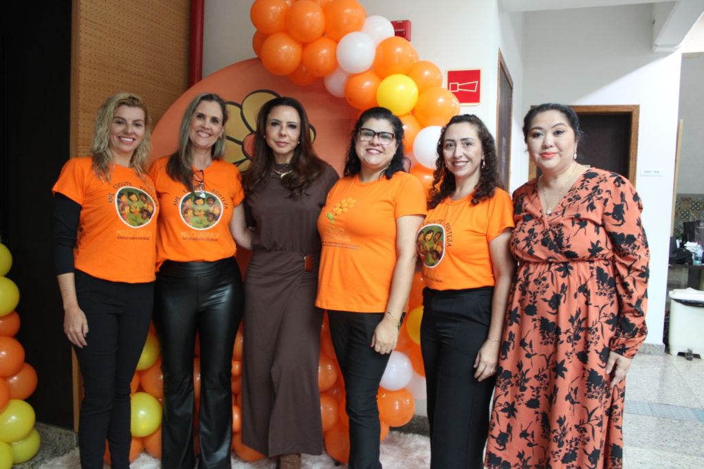 Promotora do MPPR destaca importância da rede de proteção no combate à violência sexual contra crianças e adolescentes em Paranaguá 2 z945c444f dfdd 4d1e bff8 5a403486777c