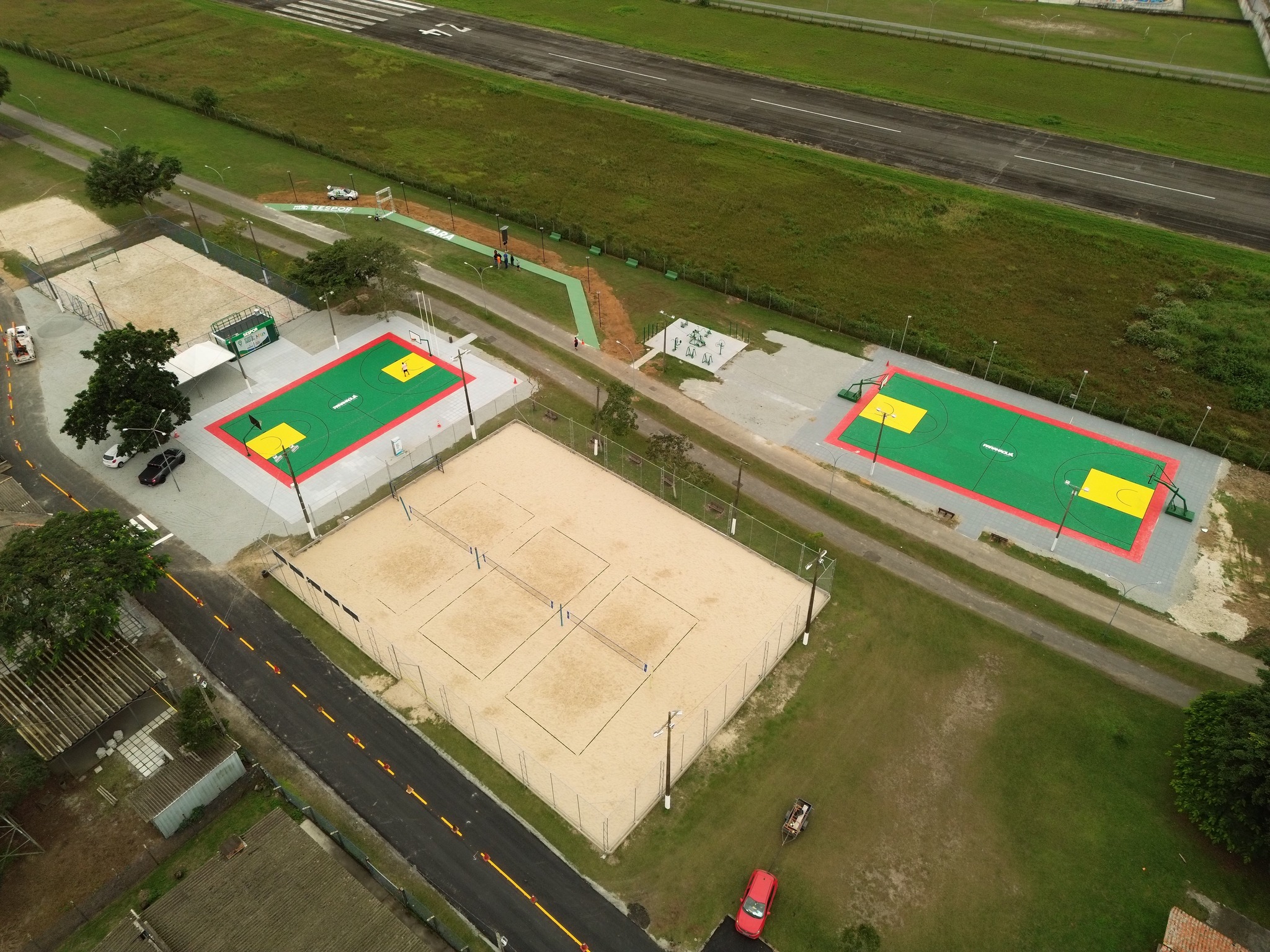 Prefeitura de Paranaguá irá inaugurar novos espaços esportivos no Aeroparque neste domingo 1 A partir das 13h estão programadas ações de lazer para as famílias no local (Foto: Sespor/Prefeitura de Paranaguá)