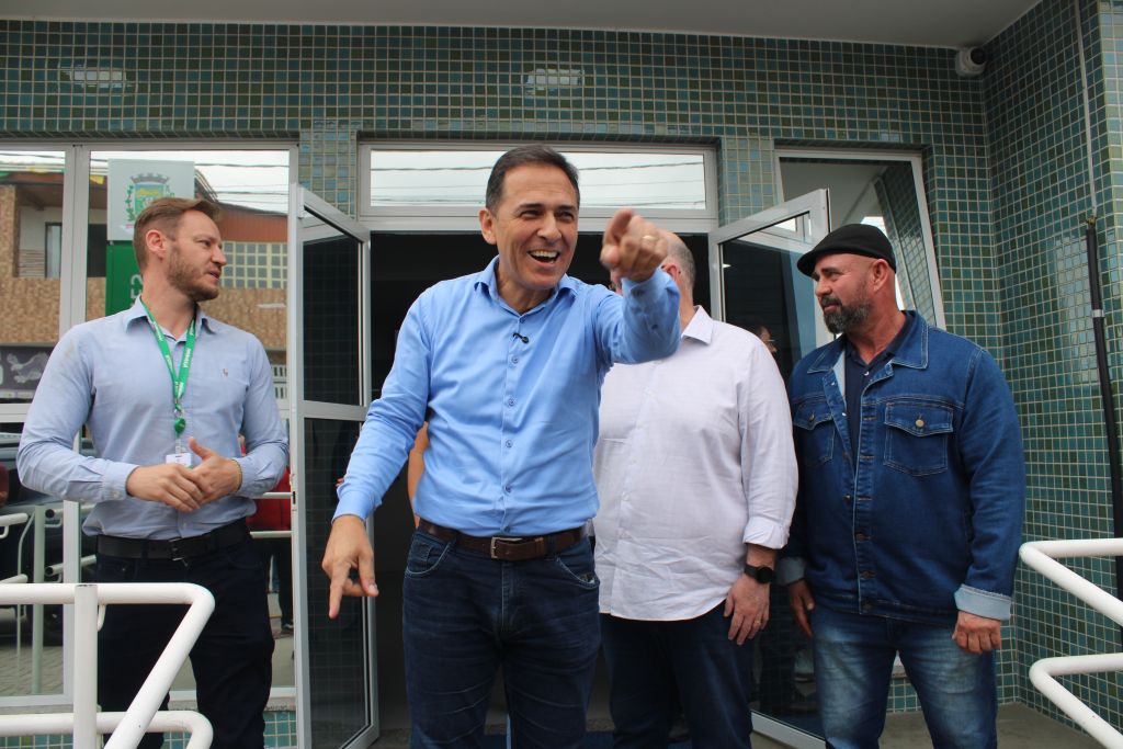 Prefeito Adriano Ramos anuncia farmácia 24 horas e amplia horário de atendimento em unidades de saúde em Paranaguá 2 2 1