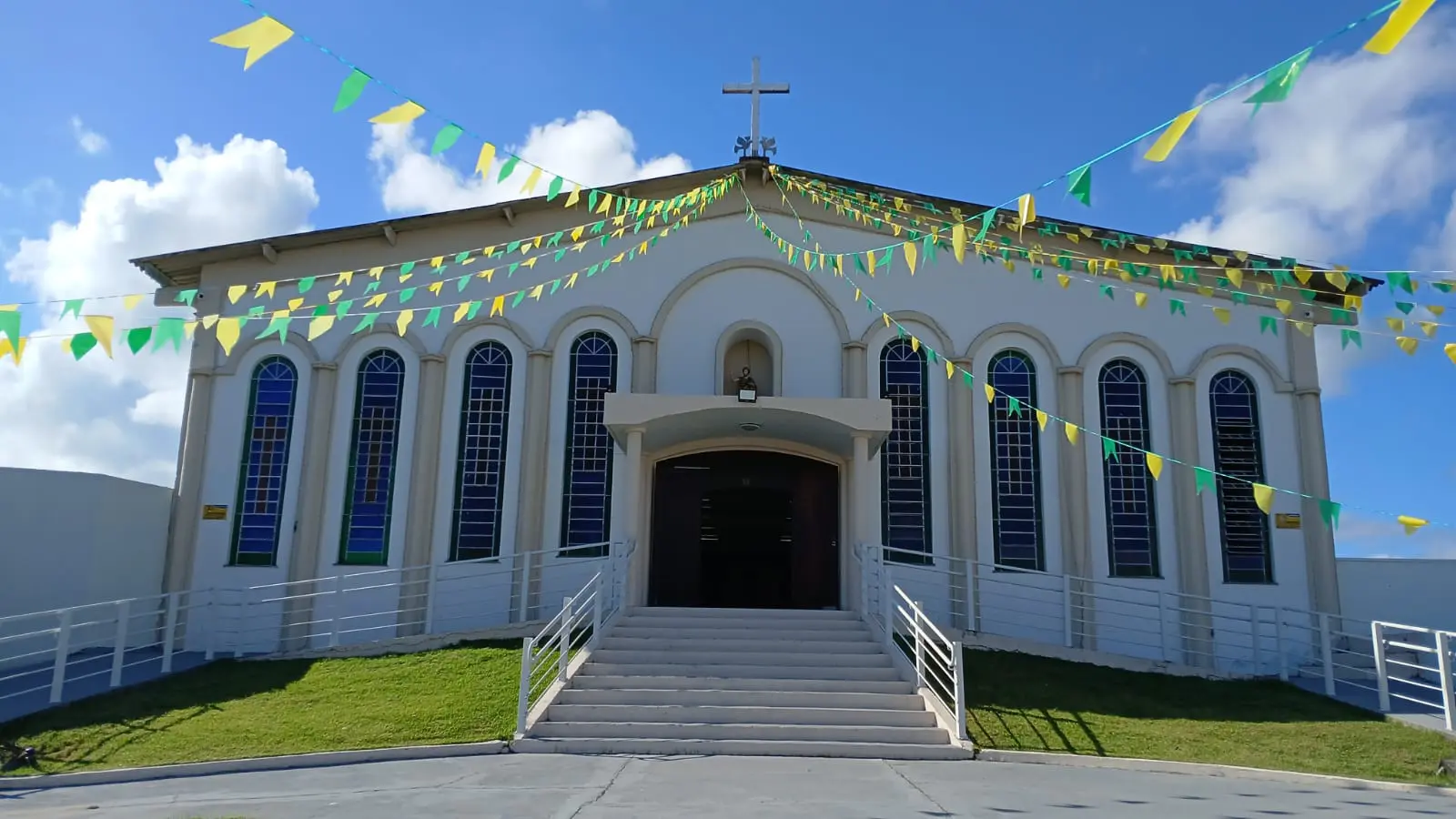 Paróquia São João Batista, em Paranaguá, celebra dia do Padroeiro com programação especial nesta quarta-feira