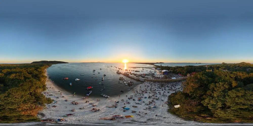 1.º Festival de Reggae da Ilha do Mel reúne grande público, fortalece o turismo e entra para o calendário de eventos do litoral 2 FOTO 02 2026 07 20T174851.844 1