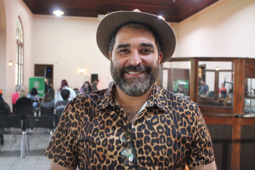 “Hoje eles dançaram, se divertiram e sentiram o carinho e o calor do povo parnanguara”, afirmou o mestre fandangueiro, Aorélio Domingues (Foto: Folha do Litoral News)