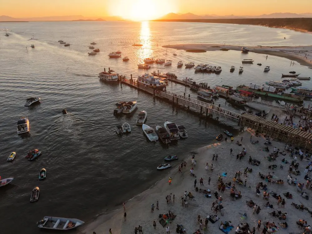 1.º Festival de Reggae da Ilha do Mel reúne grande público, fortalece o turismo e entra para o calendário de eventos do litoral 6 dji fly 20260718 173130 0278 1784443573567 photo 1