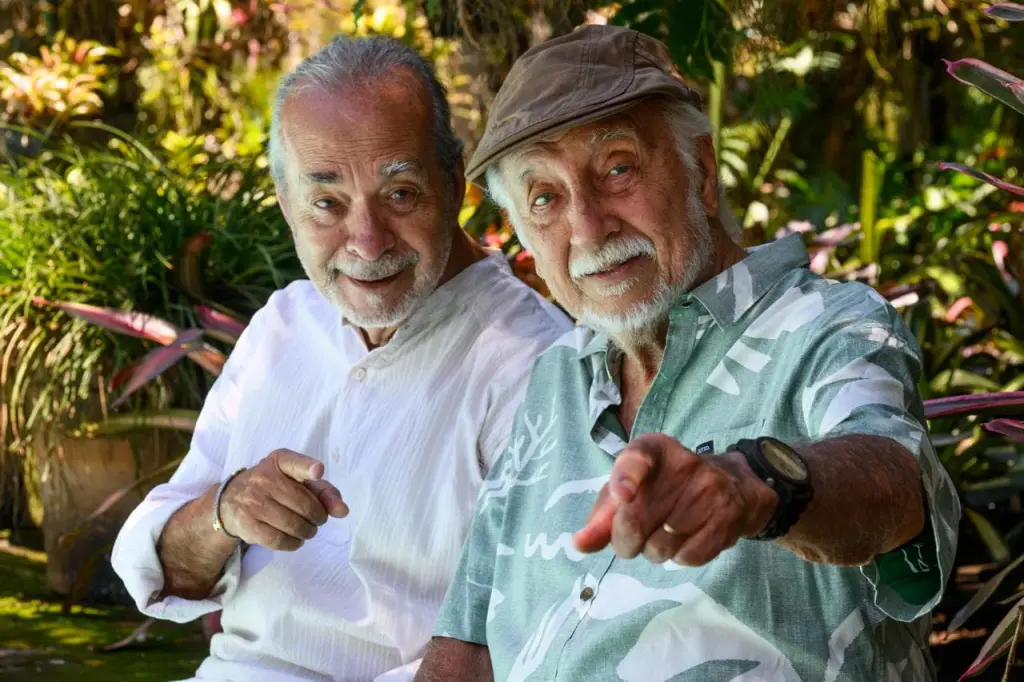 Na foto, Roberto Menescal, um dos criadores da bossa nova e autor de clássicos que atravessaram gerações, e Gilson Peranzzetta, pianista, compositor e arranjador reconhecido por sua trajetória na música instrumental brasileira (Divulgação/Assessoria)