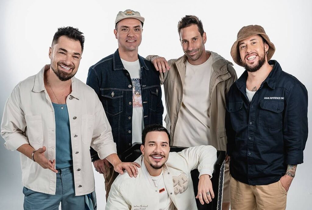 Celebrações pelos 378 anos contarão com shows do Projeto Samba 90 Graus e Jeito Moleque em Paranaguá 3 Grupo Jeito Moleque se apresentará no dia 28 de julho em Paranaguá (Foto: Reprodução/Instagram - @jeitomoleque)