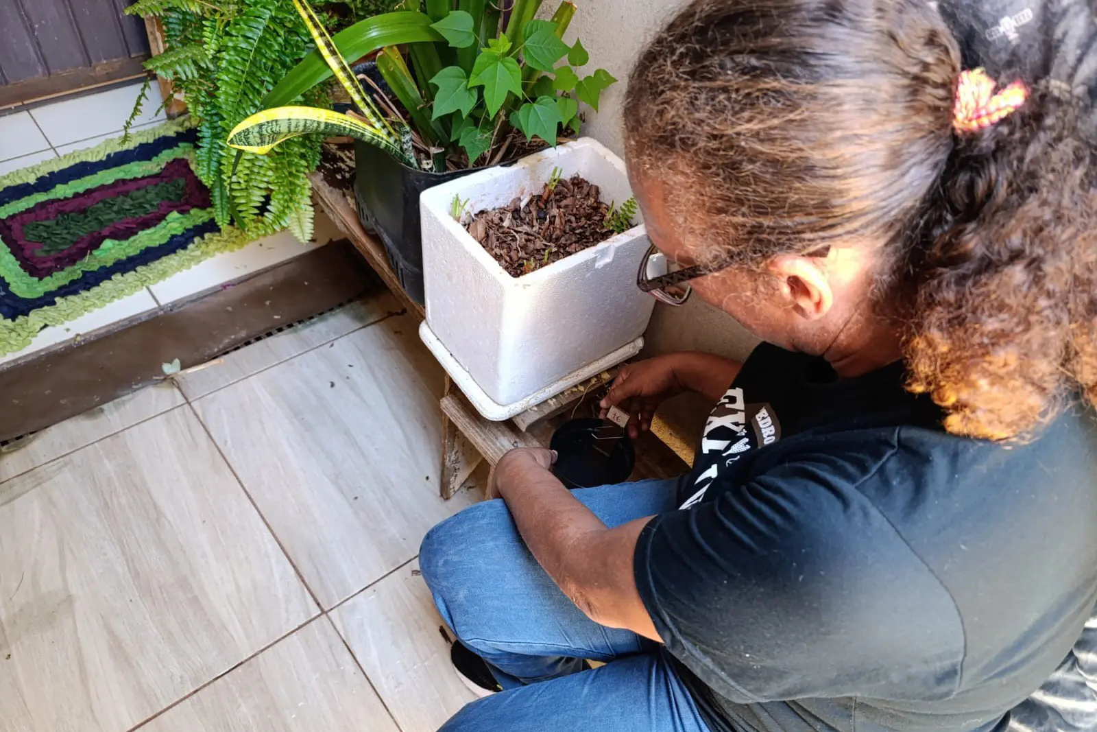 O período de chuvas mais intensas também demanda atenção para infecções transmitidas por águas contaminadas, como a leptospirose e a hepatite A (Foto: SESA)
