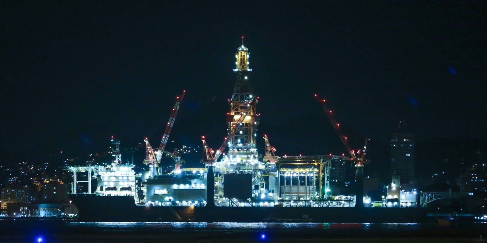 Governo prorroga imposto de exportação de petróleo apesar de liminar 1 Imposto exportação petróleo é prorrogado apesar de liminar