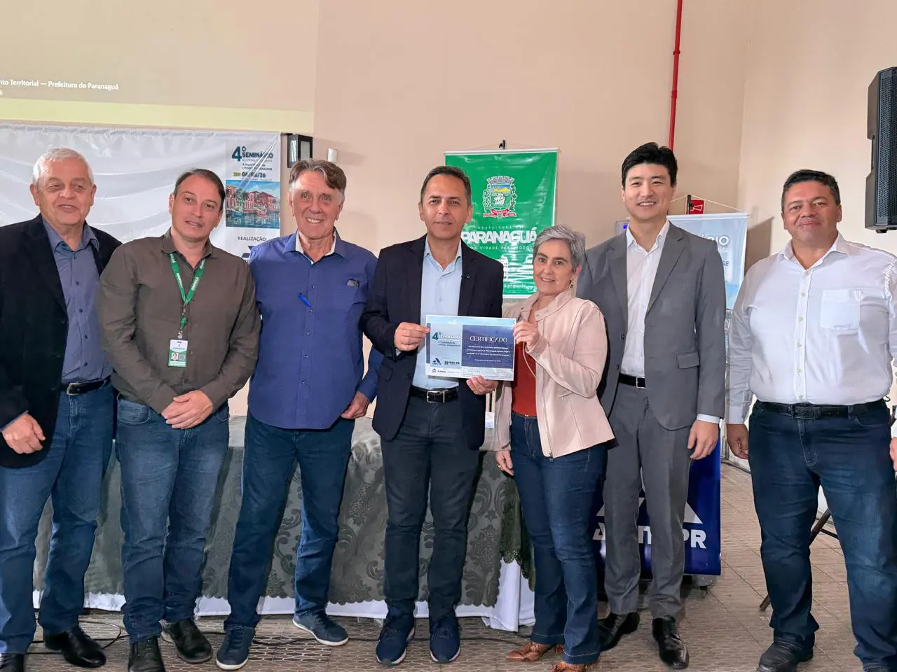 4.º Seminário do Litoral Paranaense debate desenvolvimento, infraestrutura e futuro da região em Paranaguá 1 Evento tem como objetivo promover o intercâmbio de experiências e o debate sobre temas de interesse dos profissionais do Sistema Confea/Crea/Mútua e da sociedade em geral