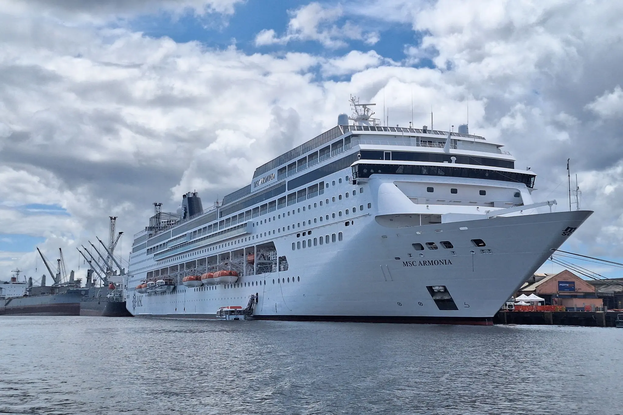 Temporada 2026/2027: Prefeitura e MSC alinham estrutura receptiva para chegada dos navios de cruzeiros em Paranaguá 1 Planejamento integrado prevê o fortalecimento da economia local a partir de dezembro (Foto: Lucas Franco/Setu-PR)