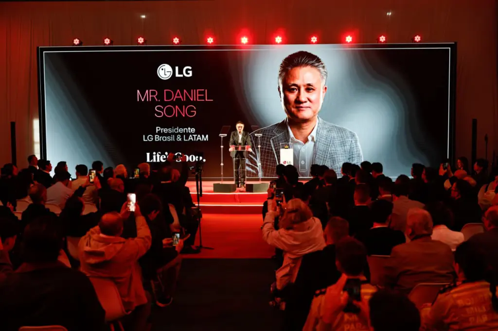 LG inaugura fábrica bilionária de geladeiras no Paraná 6 WhatsApp Image 2026 08 13 at 14.10.32