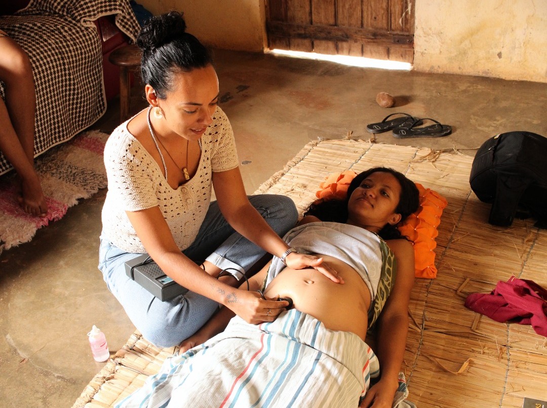 Roda de conversa com gestantes e pré-natal com parteira tradicional ocorrerá em Paranaguá 1 Iniciativa acontece por meio do projeto "Na Maré do Nascer" (Foto: Divulgação/Assessoria)