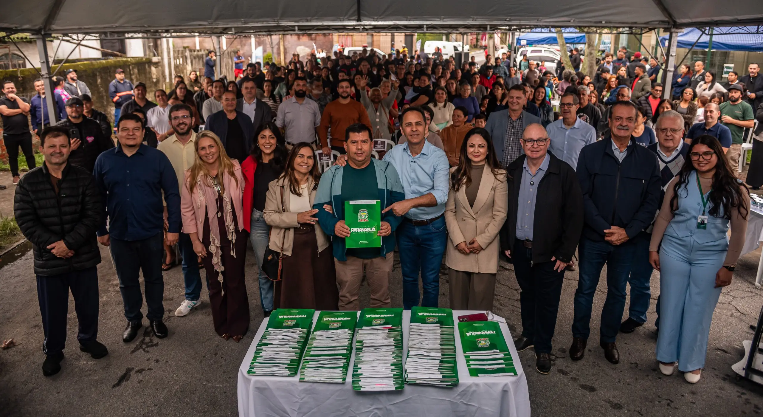 O evento contou com a presença do reuniu o prefeito Adriano Ramos, secretários municipais, representantes estaduais e federais, além de moradores da comunidade (Foto: Moyses Zanardo/Prefeitura de Paranaguá)