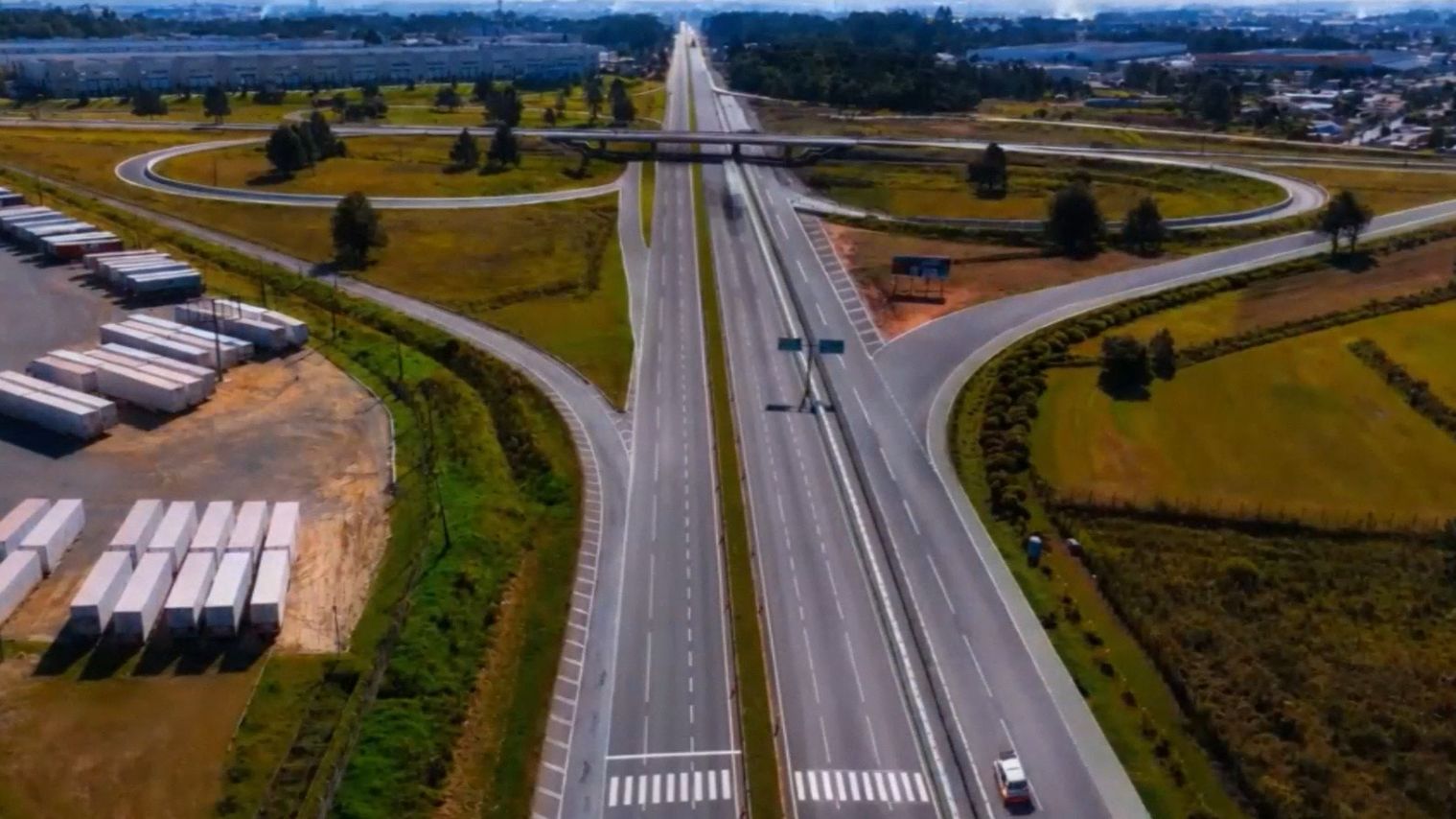 Liberação de trecho com terceira faixa ocorre na BR-277 e beneficia tráfego ao litoral no feriado 1 EPR Litoral Pioneiro 1